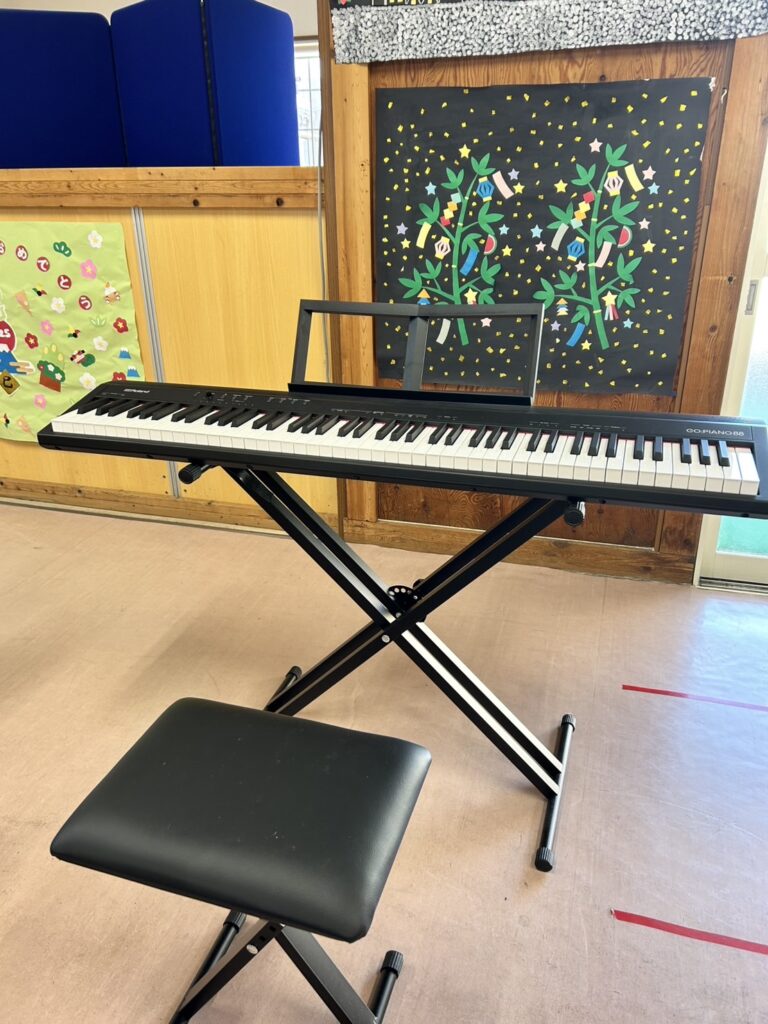 新しいピアノで♪